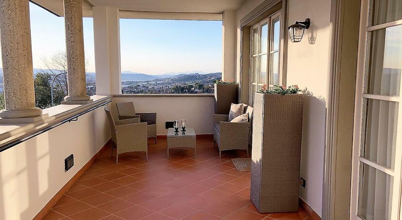 La Casa Di Chloe Apartment Poggibonsi Luaran gambar